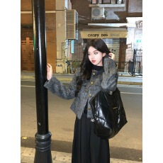 设计感灰色短款小香风毛呢外套女小个子秋冬韩系chic别致长袖上衣