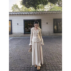 批发2025新款法式气质<b class='q'>蕾丝</b>花边针织连衣裙子女秋冬季内搭毛衣<b class='q'>套装</b>长裙