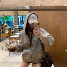 批发兔毛绒复合牛奶丝 美式连帽卫衣外套女秋季宽松条纹撞色开衫上衣