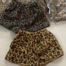 批发600克原版面料  秋冬款时尚抽绳高腰复古豹纹加厚保暖阔腿<b class='q'>短裤</b>女