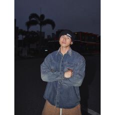 批发青少年牛仔<b class='q'>衬衫</b>外套男春秋季夹克学生帅气宽松上衣