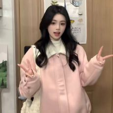 批发500克仿鹿皮绒复合羊驼绒 粉色皮毛一体加绒加厚短外套<b class='q'>女</b>冬