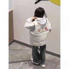 批发可退换高品质手塞棉加厚冬季马甲带门禁棉服印花棉衣面包服女