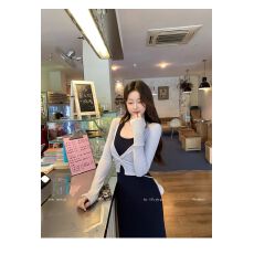 批发法式性感辣妹挂脖吊带<b class='q'>连衣裙</b>女秋季新款设计感扭结罩衫上衣两件套