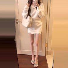 批发原版做法+安全裤白色波点斜肩露肩套装长袖T恤女上衣<b class='q'>半身裙</b>两件套