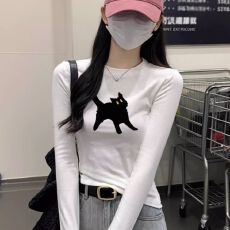 批发美式辣妹白色<b class='q'>卡通</b>小猫内搭打底衫女春秋季修身显瘦圆领长袖<b class='q'>t</b><b class='q'>恤</b>女