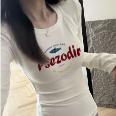 批发白色正肩<b class='q'>圆领</b>纯棉辣妹长袖<b class='q'>T</b><b class='q'>恤</b>女春秋新款辣妹修身显瘦上衣打底衫