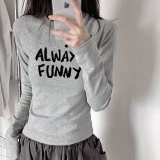 批发灰色<b class='q'>圆领</b>正肩长袖上衣女2026新款美式潮牌字母设计修身辣妹打底衫