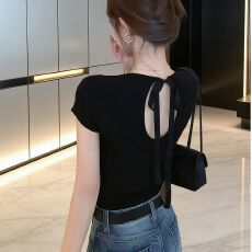 批发黑色纯欲蝴蝶结绑带U型镂空正肩短袖<b class='q'>T</b><b class='q'>恤</b>女修身显瘦圆领辣妹上衣女