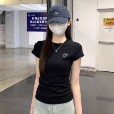 黑色圆领正肩纯棉短袖T恤女夏季新款简约笑脸印花休闲百搭上衣女