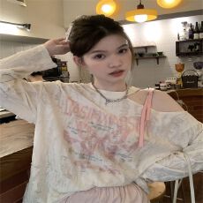 批发2025年 韩版宽松印花字母学生薄款圆领套头<b class='q'>长袖</b>露肩<b class='q'>T</b><b class='q'>恤</b>上衣女