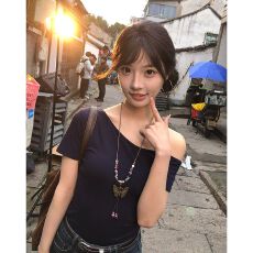 批发纯棉220克40支超爽滑食毛+手感92棉8氨纶修身收腰短款斜漏肩T恤女