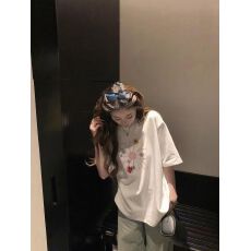 源头直播质量 21支230克精梳紧密100棉 后包领t恤花朵印花上衣