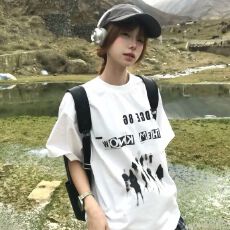 批发\纯棉短袖<b class='q'>t</b><b class='q'>恤</b>女夏季半袖白色时尚减龄体恤圆领上衣女