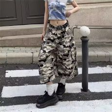 批发美式复古迷彩<b class='q'>休闲</b>短裤男女潮牌直筒百搭设计感小众阔腿七分裤