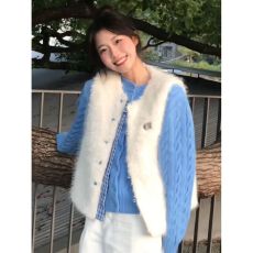批发白色羊羔毛马甲外套女秋冬季2026新款独特漂亮巨好看韩系