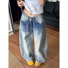 批发美式复古弯刀牛仔裤女2026春季新款宽松显瘦阔腿大码拖地镰刀裤子