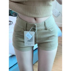 批发卡其色美式牛仔<b class='q'>短裤</b>女夏季2026新款外穿辣妹修身高腰小个子热裤