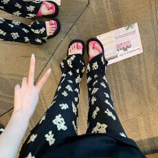 批发百褶（裤脚开叉） 可爱小熊印花开叉<b class='q'>休闲</b>裤女夏季新款高腰垂感