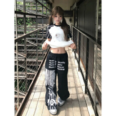 批发美式<b class='q'>街头</b>黑色阔腿裤女夏季新款乐谱印花休闲卫裤子亚文化b