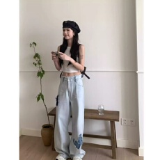 批发浅蓝色蝴蝶宽松垂坠感直筒裤子韩版高腰阔腿<b class='q'>牛仔裤</b>女春季新款宽松