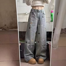 批发2026卡通小狗刺绣阔腿牛仔裤女夏季小个子<b class='q'>高腰</b>直筒裤设计感长裤子