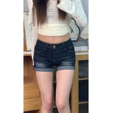 批发水洗美式辣妹翻边牛仔低腰短裤2026热裤夏季显瘦弹力紧身热裤子潮
