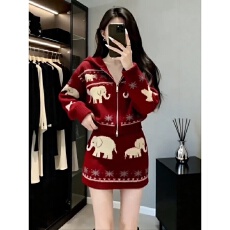 批发【两件套】红色新年针织女新款秋<b class='q'>冬</b>减龄穿搭上衣半身裙两件套