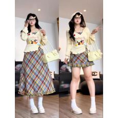 批发大码小香风黄色连帽字母印花长袖T恤+格纹a字半身裙女<b class='q'>春</b>秋两件套