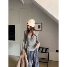 批发时尚套装灰色修身长袖T恤上衣女秋季高腰条纹休闲裤阔腿裤两件套