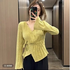 批发<b class='q'>大码</b>女装胖mm设计感纯欲V领气质针织衫秋冬收腰显瘦内搭打底上衣