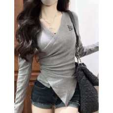 批发<b class='q'>大码</b>胖MM辣妹风v领交叉假两件长袖t恤女早春修身内搭长袖正肩上衣