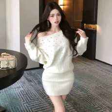 批发御姐范烫钻针织<b class='q'>连衣裙</b>女秋冬纯欲性感一字肩包臀裙<b class='q'>蝙蝠</b>袖毛衣裙潮