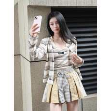 批发撞色条纹长袖针织开衫女<b class='q'>秋</b>冬新款时尚背心两件套减龄毛衣外套上衣