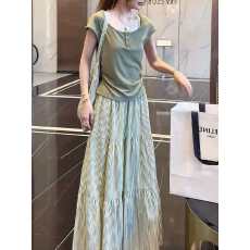 批发绿色竖条纹高腰垂感薄款蛋糕裙女夏季新款宽松遮胯百搭长款A字裙