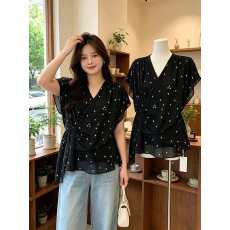 批发实拍蕾丝边V领正肩短袖衬衫女2026夏新款<b class='q'>胖</b><b class='q'>mm</b>漂亮小衫超好看上衣