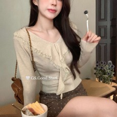批发胖MM<b class='q'>秋</b>季新款法式气质V领长袖针织衫女时尚荷叶边蕾丝打底衫