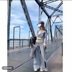 批发叮叮车撞色短款<b class='q'>修身</b>立领卫衣<b class='q'>运动服</b>休闲套装女宽松搭配一整套