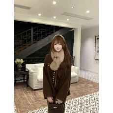 批发2025瑞茜·威瑟斯 琥珀流光 秋<b class='q'>冬</b>网红风外套上衣百搭长裤