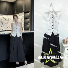 批发2026 夏港风小个子时尚条纹V领背心搭<b class='q'>高腰</b>垂感大脚裤套装