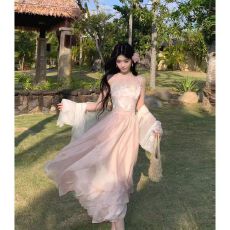 批发3/23 20:00 限时95折落霞云纱 国风挂颈珠绣套装<b class='q'>网纱</b>显瘦长裙