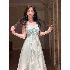 批发桔梗house海边度假风吊带<b class='q'>连衣裙女</b>2026夏季新款氛围感露背长裙