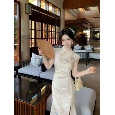 批发Blovelan青鸟衔芳 新中式重工花鸟刺绣提花改良旗袍<b class='q'>蕾丝拼接</b>长裙