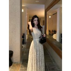 批发木子李的李海畔含月温柔氛围感蕾丝长裙海边夜景度假气质连衣裙