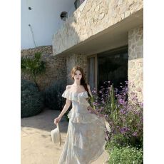 Q女家 6/10 花雾琉璃海/双版本碎花剪花两穿不规则度假大摆连衣裙