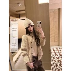 批发蝶宝嘻 温柔粗针羊毛秋季针织<b class='q'>开衫</b>花纱立领卷边毛衣外套