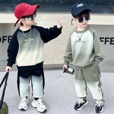 批发<b class='q'>男童</b>秋<b class='q'>装</b>套装2024新款宝宝衣服儿童装秋季卫衣帅气时髦潮春秋男孩