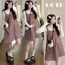 批发实拍 孕妇装春季新款甜美减龄连衣裙加<b class='q'>毛衣</b>套装