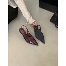 2026新款法式气质尖头细跟高跟欧美时尚包头镂空女鞋漆皮凉鞋