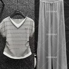 批发轻奢撞色拼接V领<b class='q'>短袖</b>T恤女2026夏季新款烫钻时尚显瘦百搭套<b class='q'>装</b>